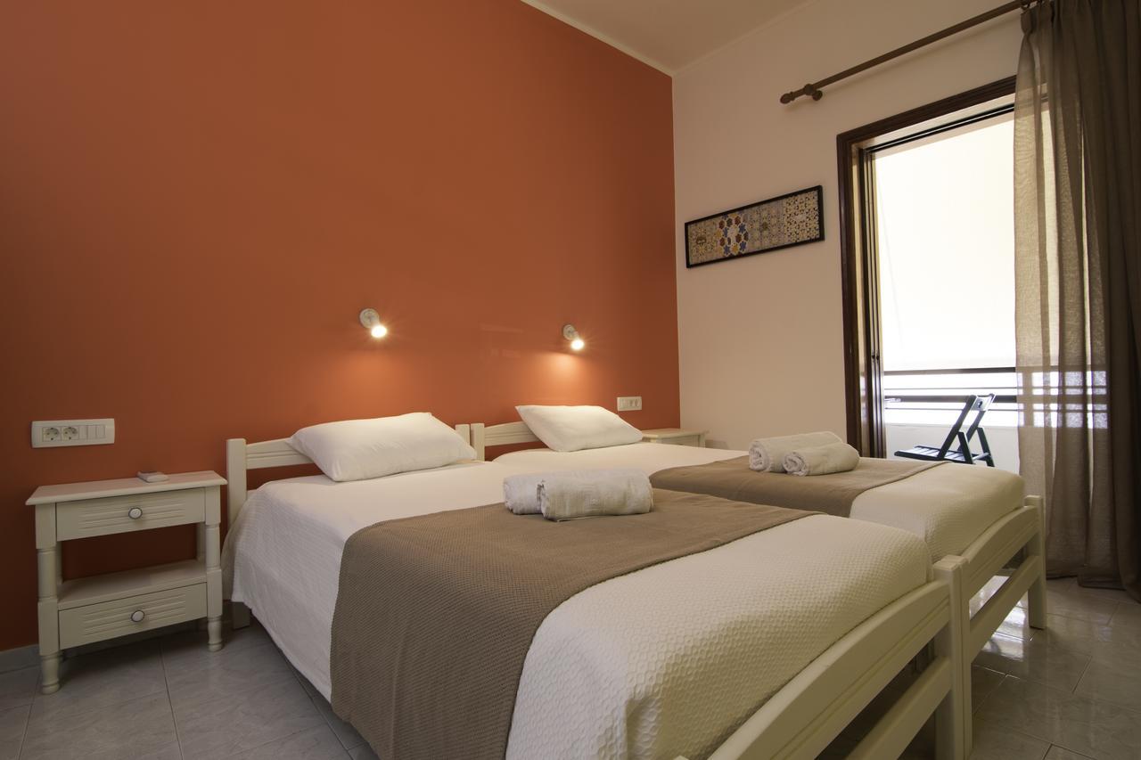 Niki Rooms Paleochora Exterior foto