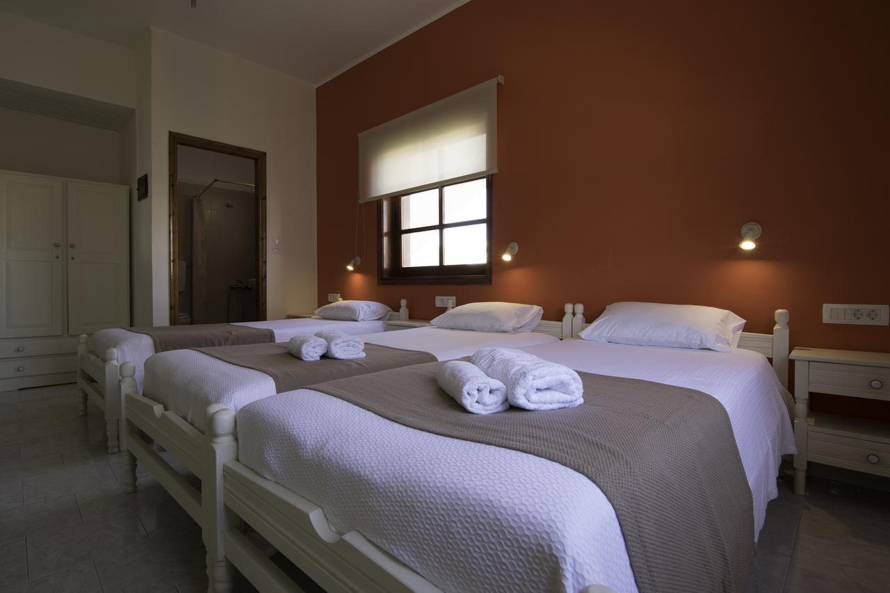 Niki Rooms Paleochora Exterior foto