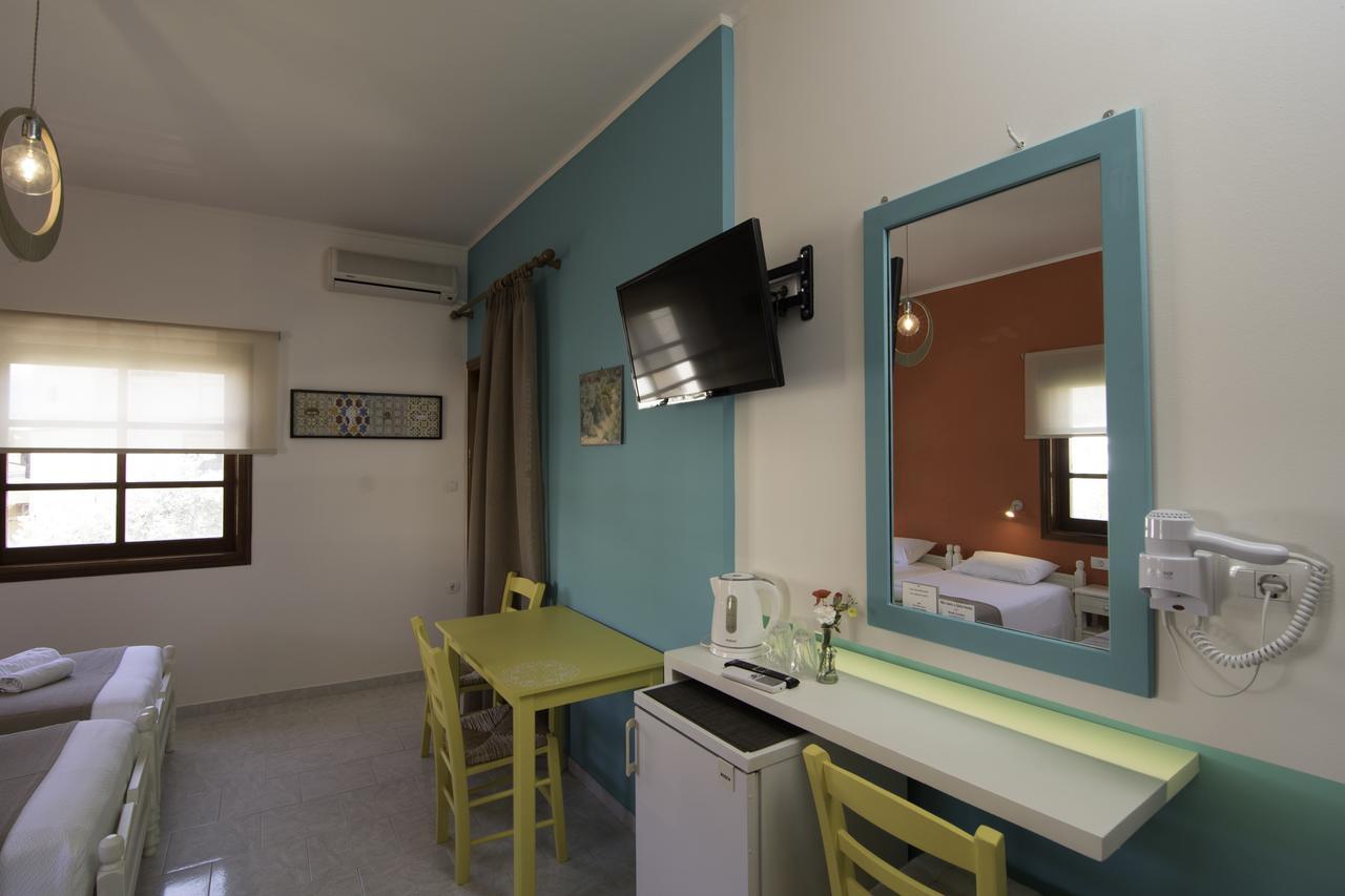 Niki Rooms Paleochora Exterior foto