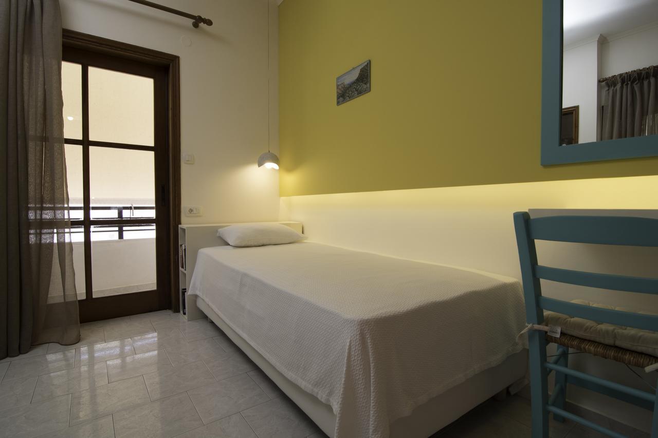 Niki Rooms Paleochora Exterior foto