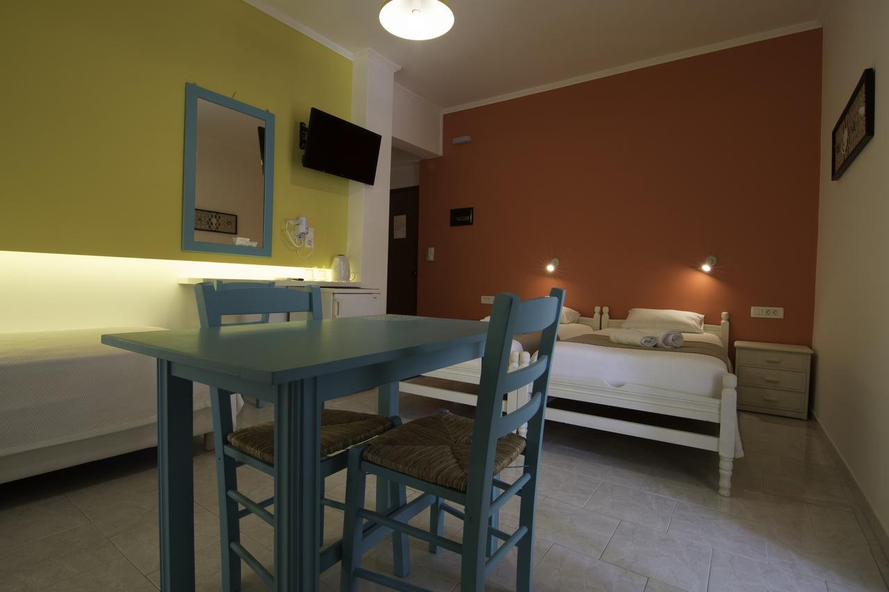 Niki Rooms Paleochora Exterior foto